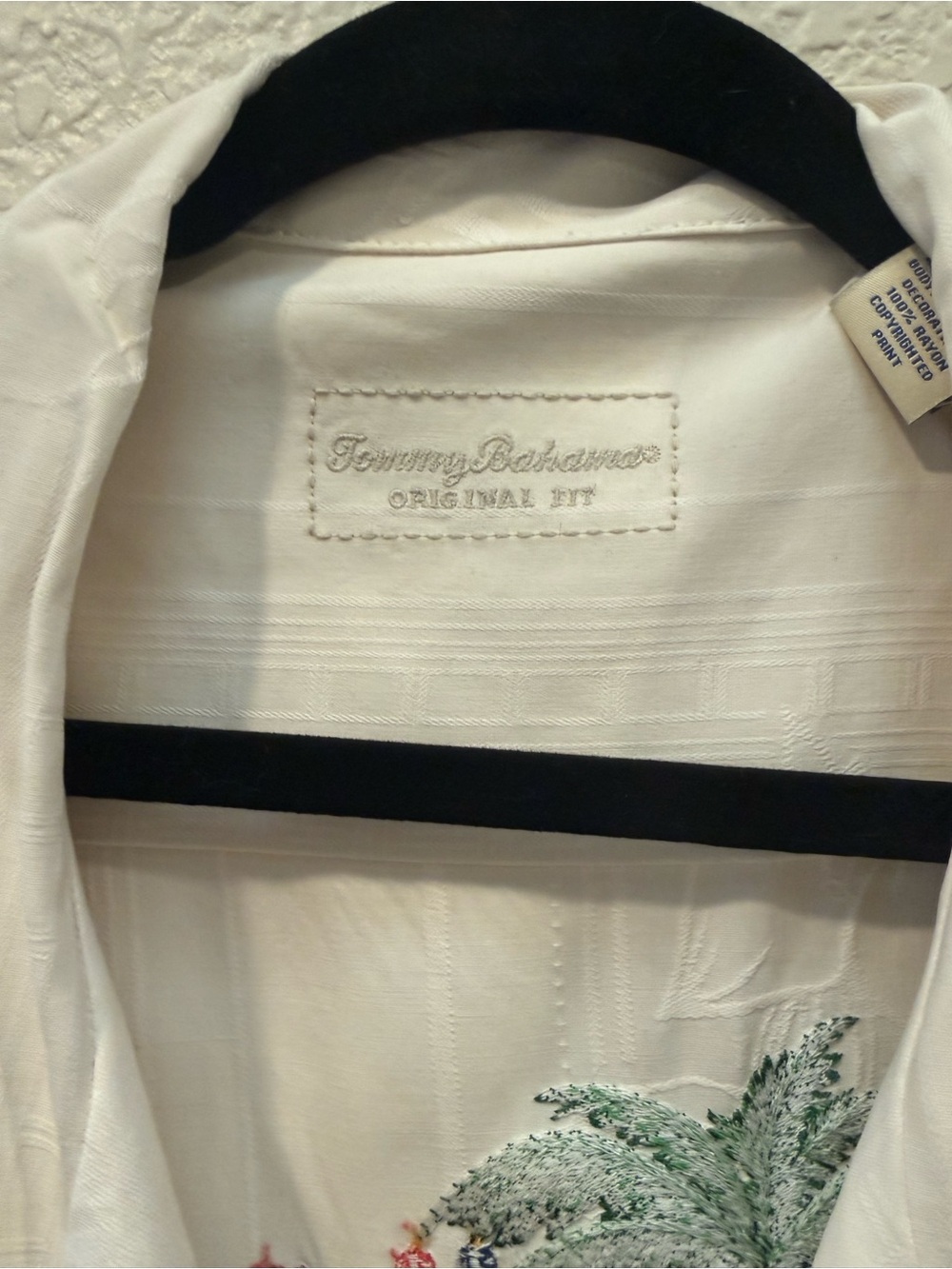 Tommy Bahama White Short-Sleeve Camp Shirt with Tropical Holiday Embroidery - Picture 3 of 3